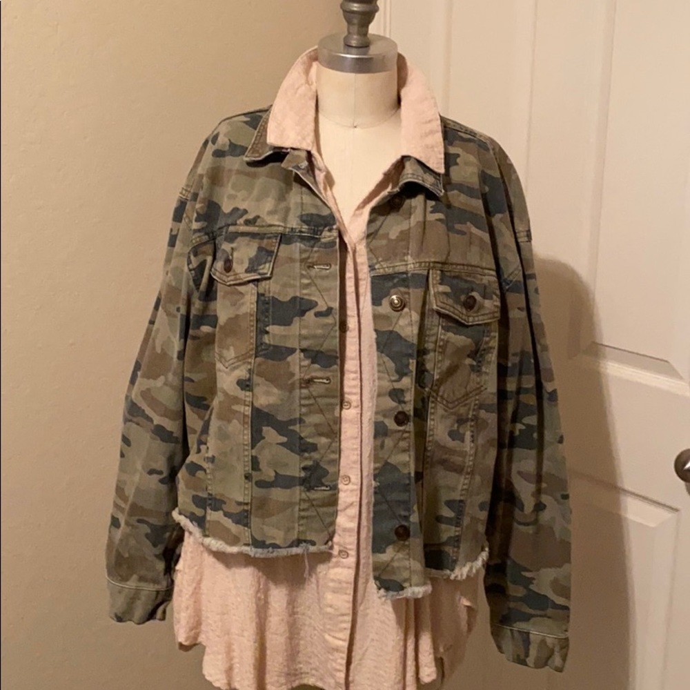 Free people Camo Jacket...nwot